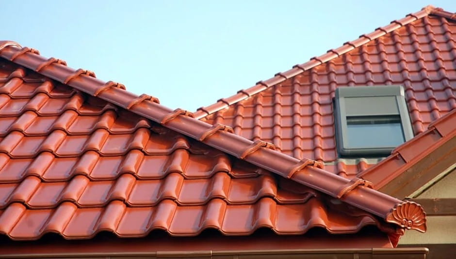 Крыша, покрытая черепицей